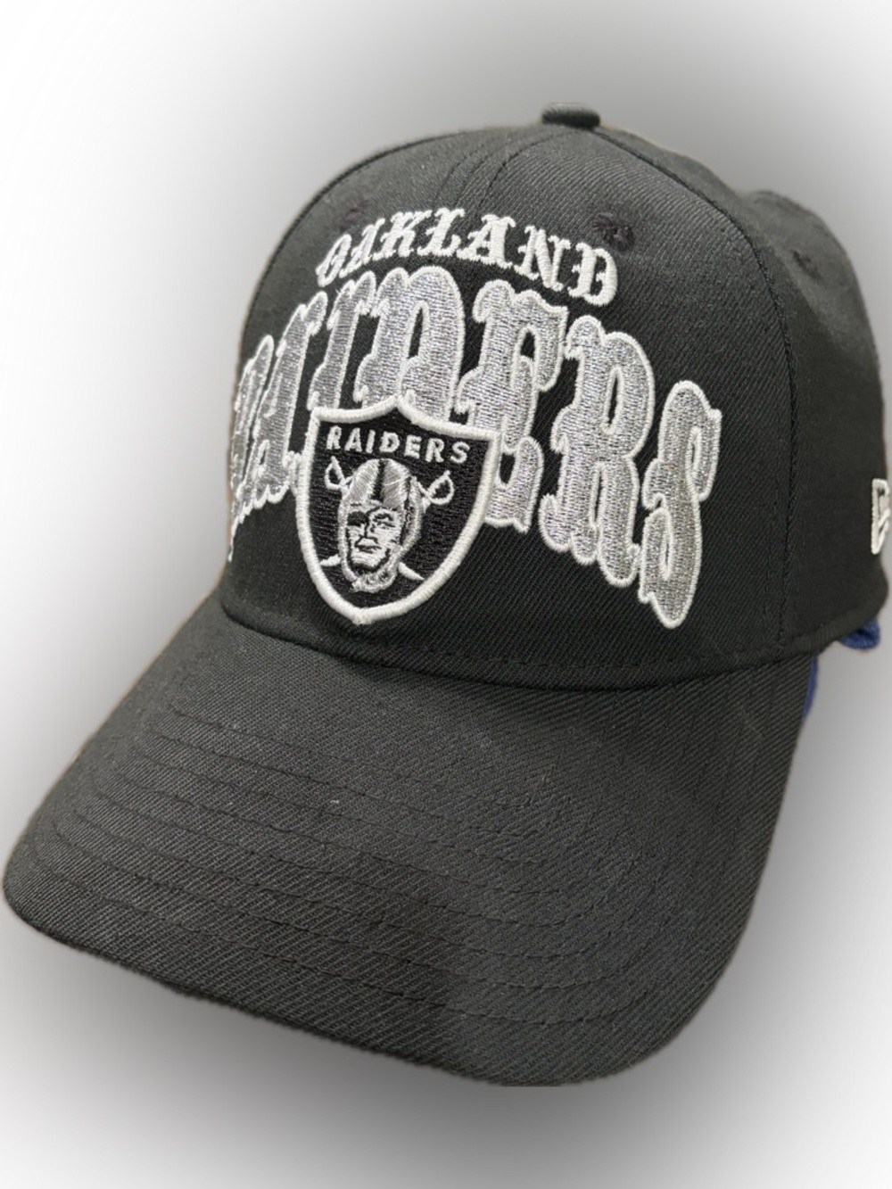 New Era Oakland Raiders Black and White Logo Cap